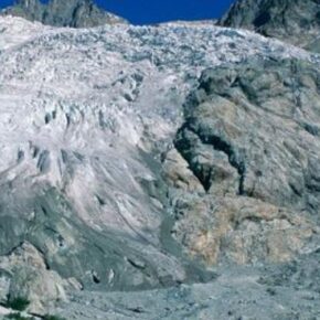 Record ice loss by Glacier Blanc in Ecrins National Park